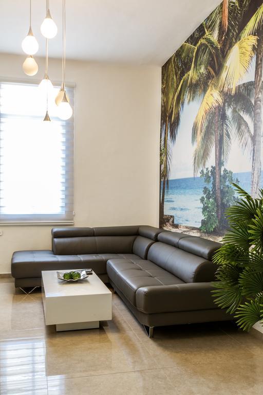 Designed Beach Apartments Tel Aviv Room photo